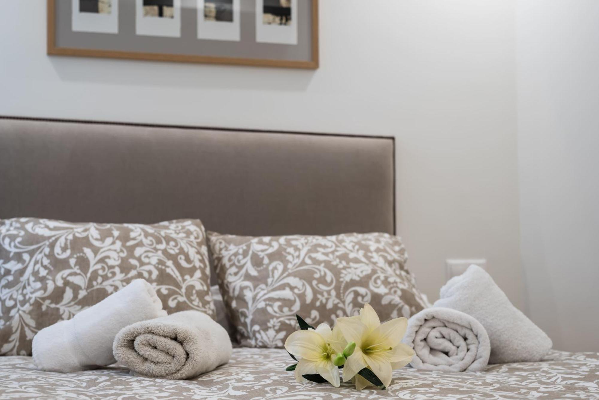 Moderno Apartamento L มาร์เบยา ภายนอก รูปภาพ