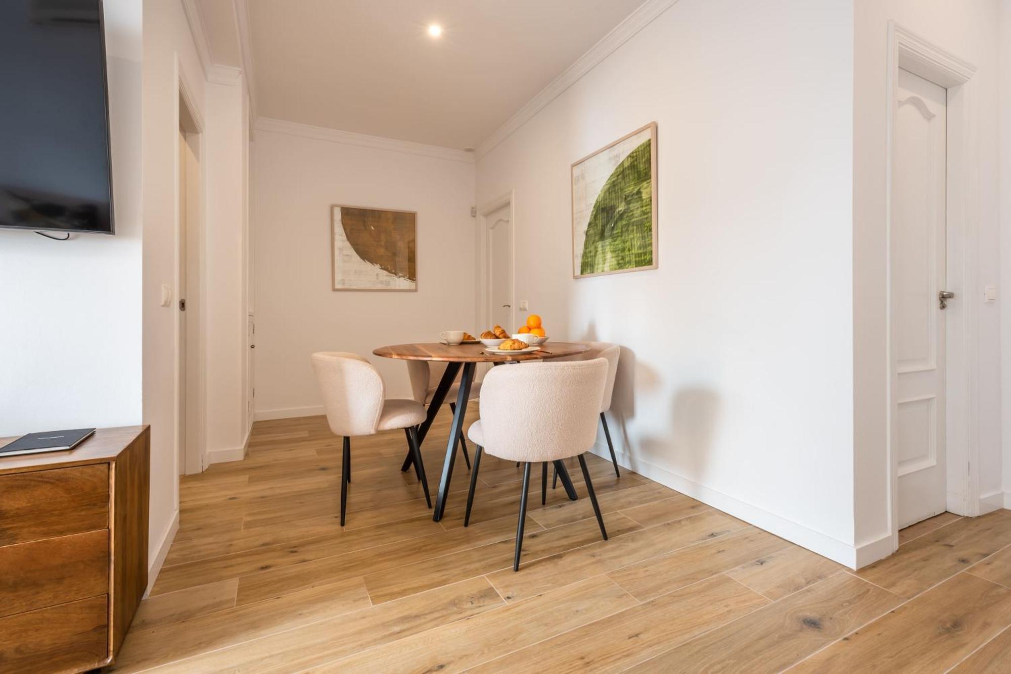Moderno Apartamento L มาร์เบยา ภายนอก รูปภาพ